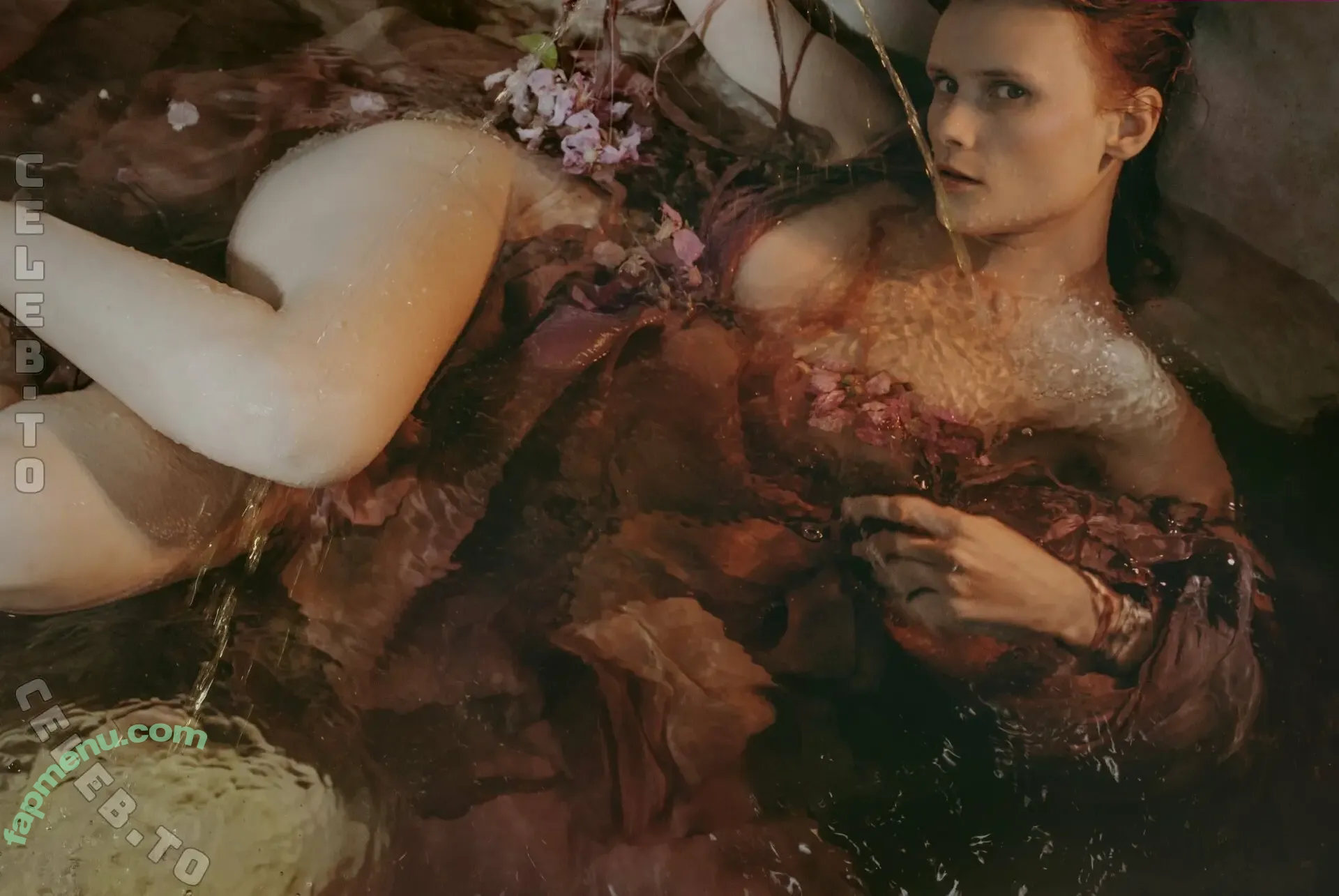 koshernaya nude photo #0052 (lovealight)