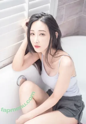 Kosos2684 / 蕎蕎_ 小妃姬 nude photo #0399