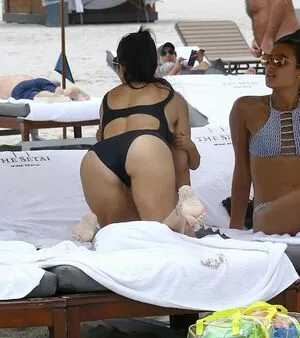 Kourtney Kardashian / kourtneykardash nude photo #0184