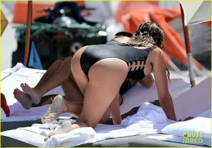 Kourtney Kardashian / kourtneykardash nude photo #0186