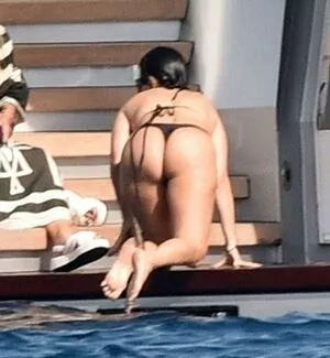 Kourtney Kardashian / kourtneykardash nude photo #0215