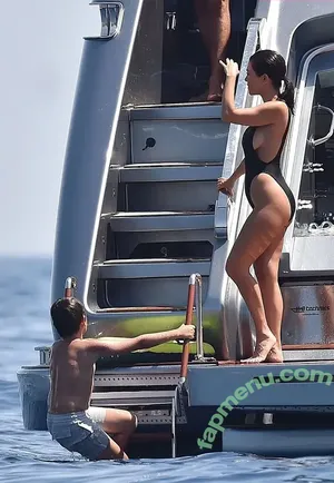 Kourtney Kardashian / kourtney_kardashian / kourtneykardash nude photo #1339