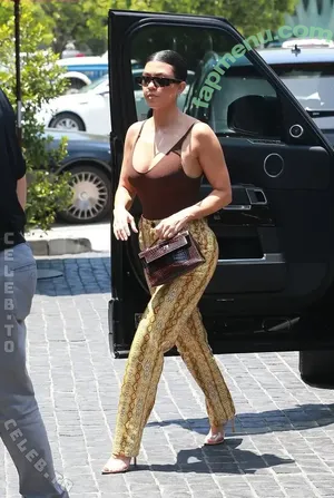 Kourtney Kardashian / kourtney_kardashian / kourtneykardash nude photo #1674