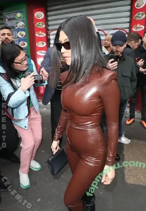 Kourtney Kardashian / kourtney_kardashian / kourtneykardash nude photo #1684