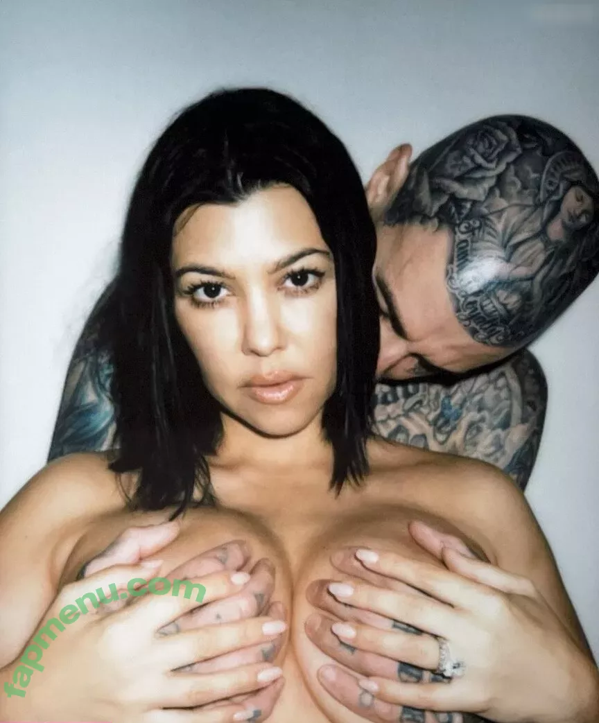 Kourtney Kardashian nude photo #1044 (kourtneykardash)