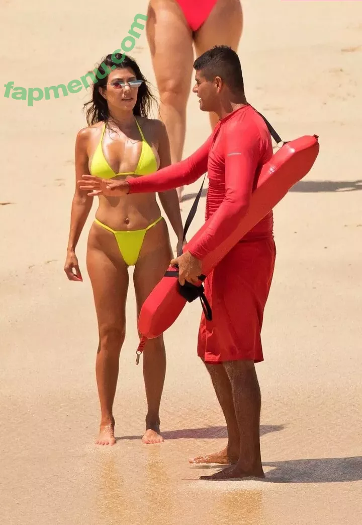 Kourtney Kardashian nude photo #1245 (kourtney_kardashian / kourtneykardash)