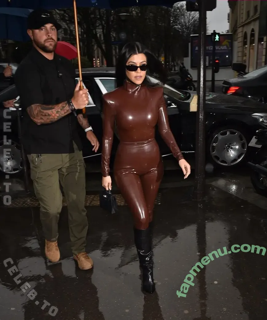 Kourtney Kardashian nude photo #1681 (kourtney_kardashian / kourtneykardash)