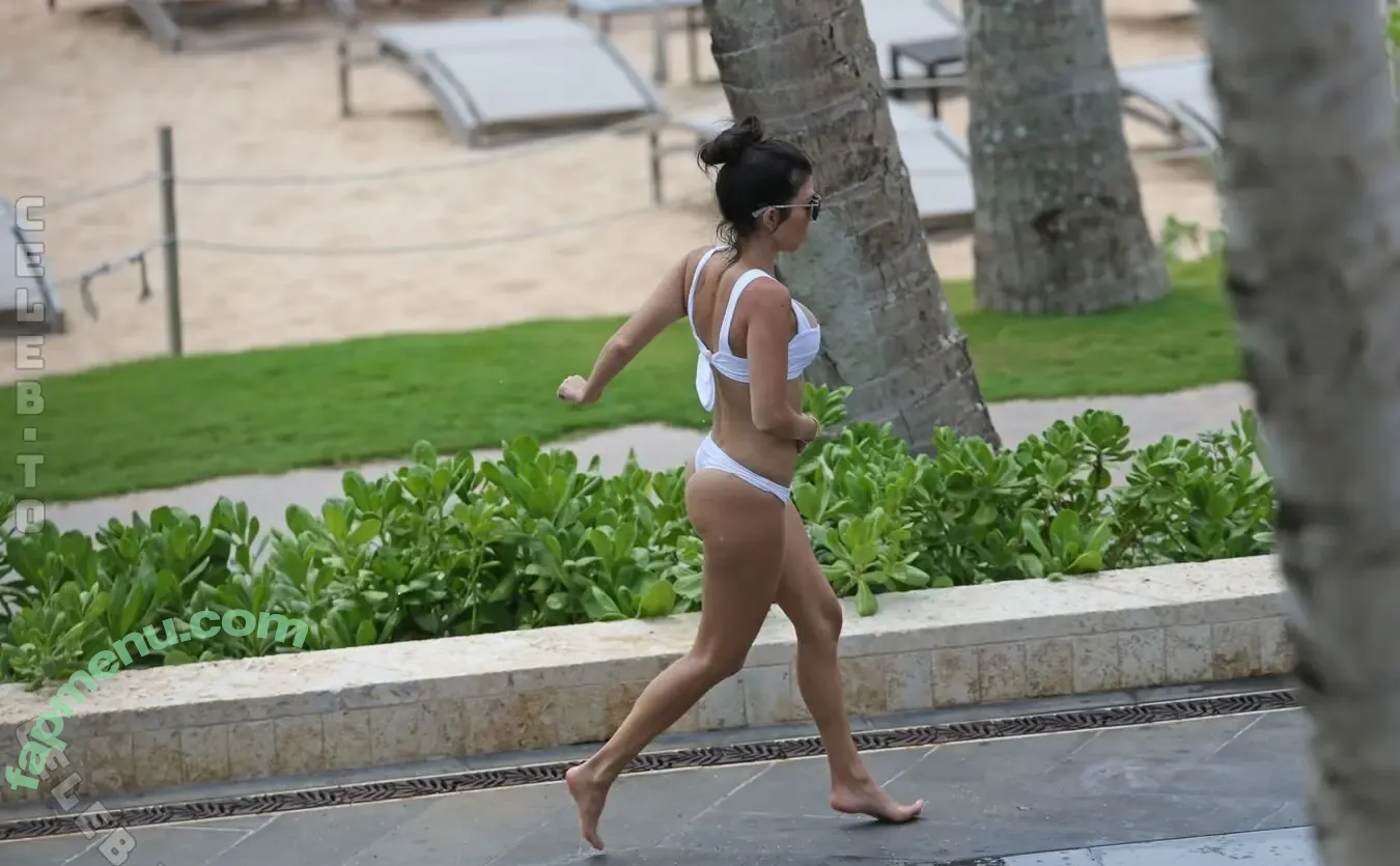 Kourtney Kardashian nude photo #1710 (kourtney_kardashian / kourtneykardash)