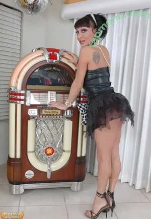 Kourtney Van Wales / Cortney / Courtney VanWales / KVWXXX / Kourtney / Vancie Vega / kourtneydash / starringkourtneypaige nude photo #0101