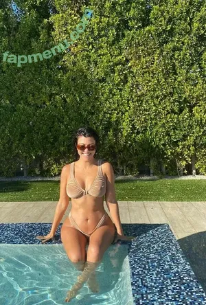  nude photo #0005