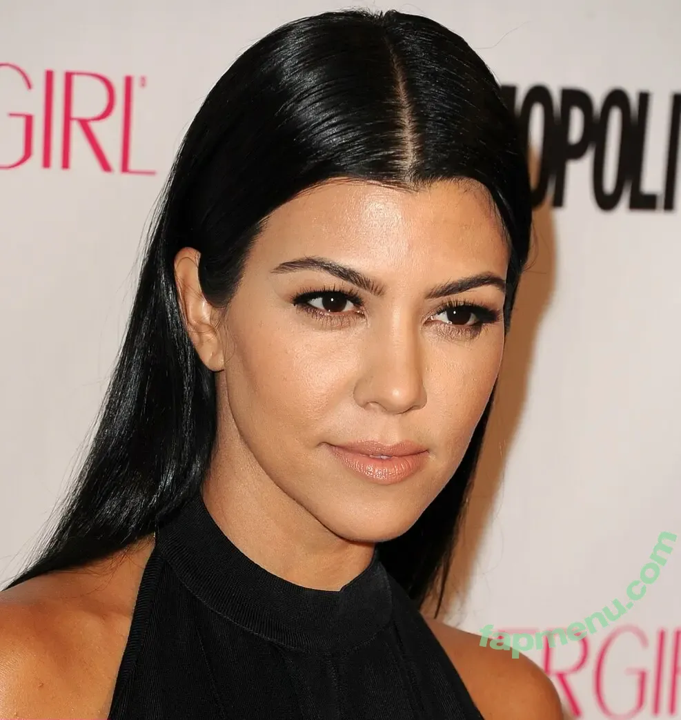 Kourtney nude photo #0025 (Kourtney)
