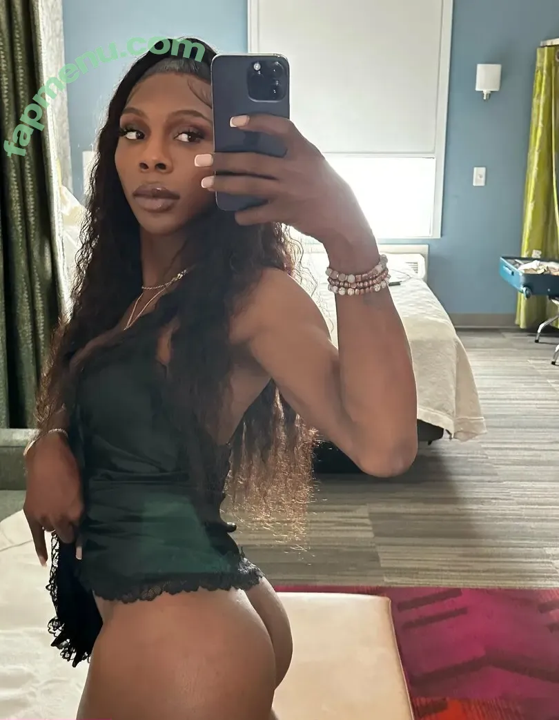 kourtneydash nude photo #0102 (kourtneykardash)