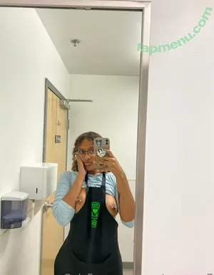 kourtneyrose7 / rose.kourts nude photo #0015