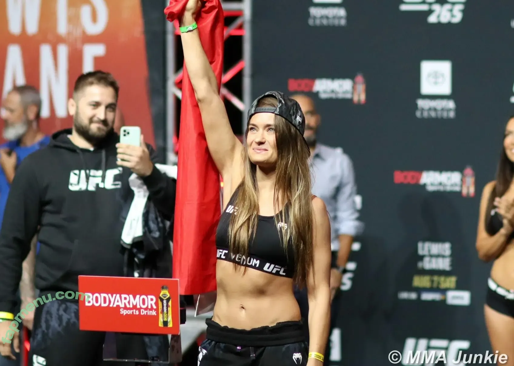 Kowalkiewicz nude photo #0012 (Kowalkiewicz)