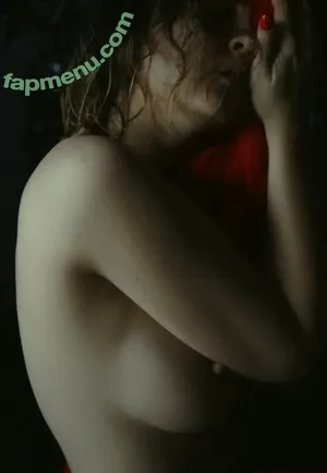  nude photo #0005