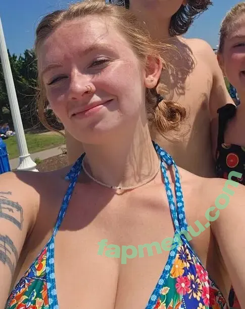 krazyshark nude photo #0006 (fanyshark / kayla / krazyshark_)