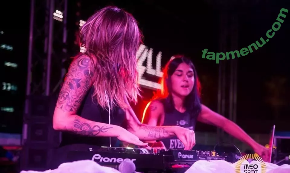 Krewella nude photo #0055 (Yasmine Yousaf & Jahan Yousaf / krewellajahan)