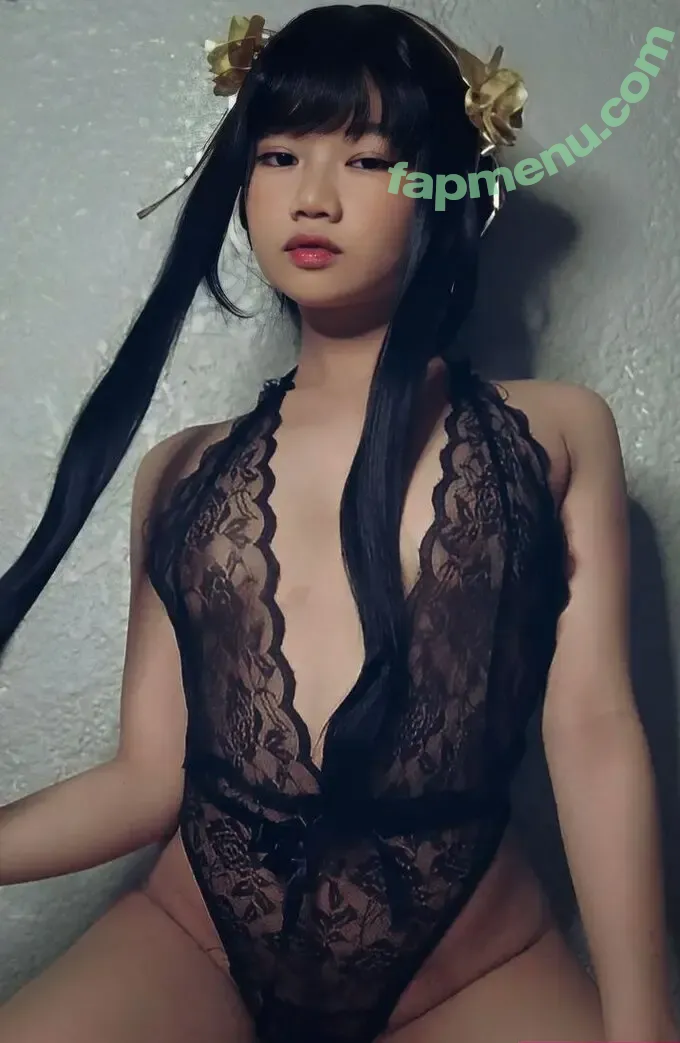 Krhymi nude photo #0021 (Akahana Mimi / Krhyminox / Krhyminox Cosplays / krushin_it_ky)