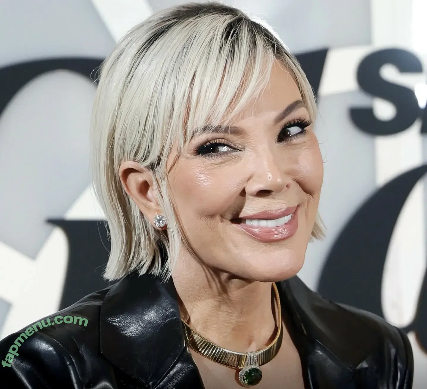 Kris Jenner nude photo #0112 (krisjenner)