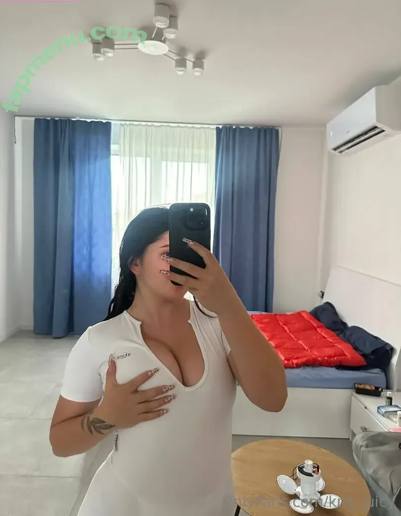 kris_juicy nude photo #0135 (kristijuicy)