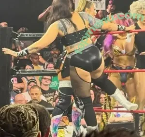 Kris Statlander / callmekrisstat nude photo #0451