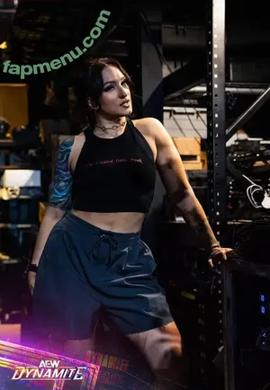 Kris Statlander / callmekrisstat nude photo #0514