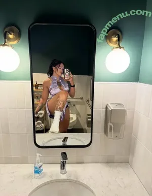 Kris Statlander / callmekrisstat nude photo #0644