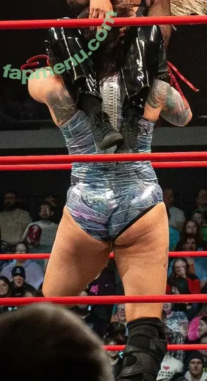 Kris Statlander / callmekrisstat nude photo #0650