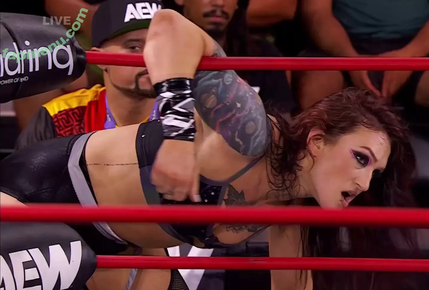 Kris Statlander nude photo #0488 (callmekrisstat)