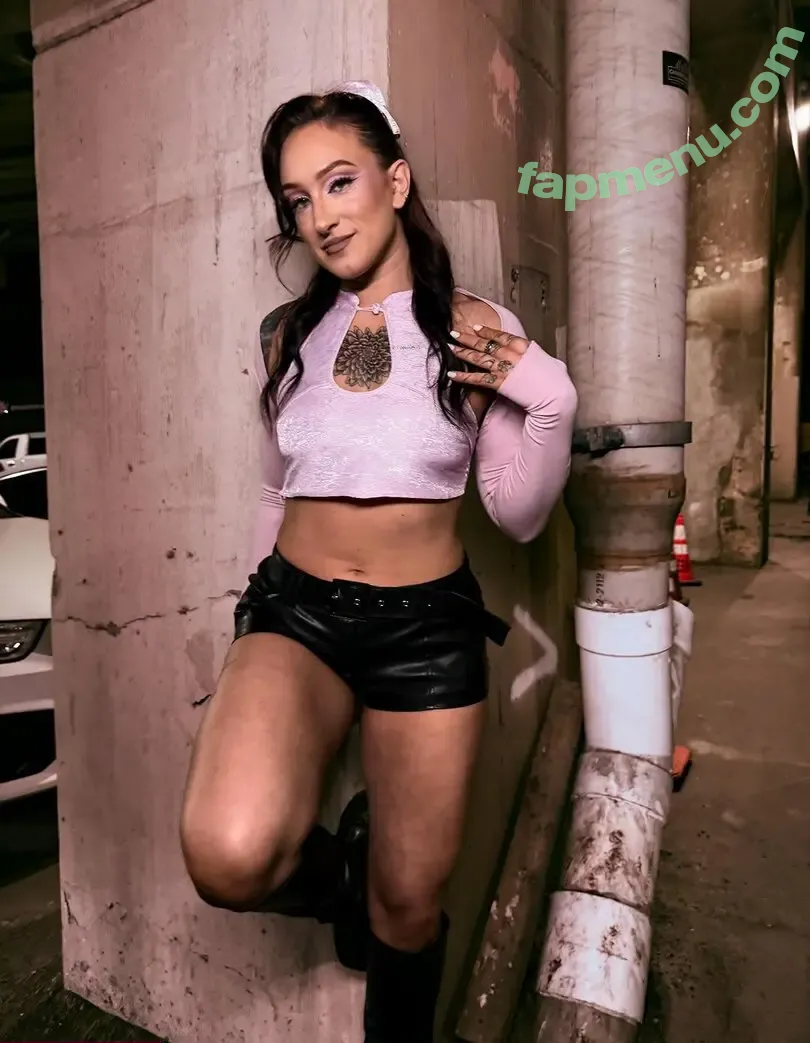 Kris Statlander nude photo #0496 (callmekrisstat)