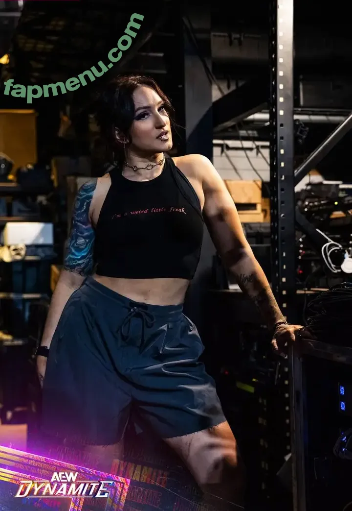 Kris Statlander nude photo #0514 (callmekrisstat)