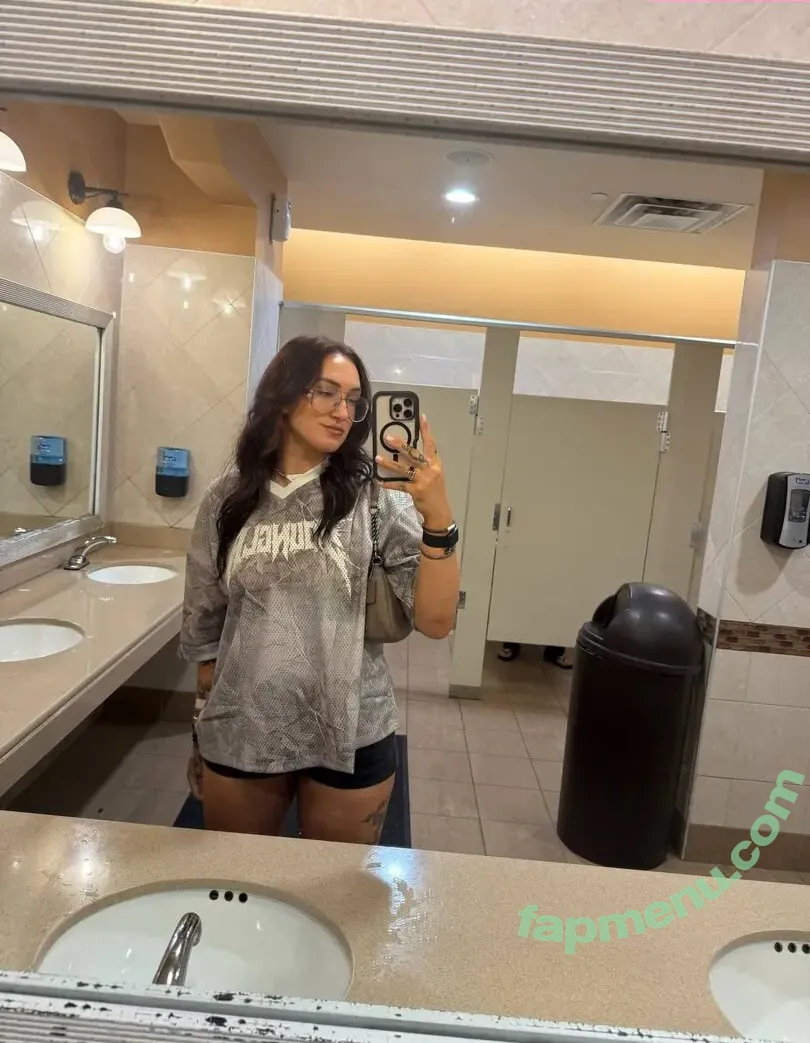 Kris Statlander nude photo #0520 (callmekrisstat)