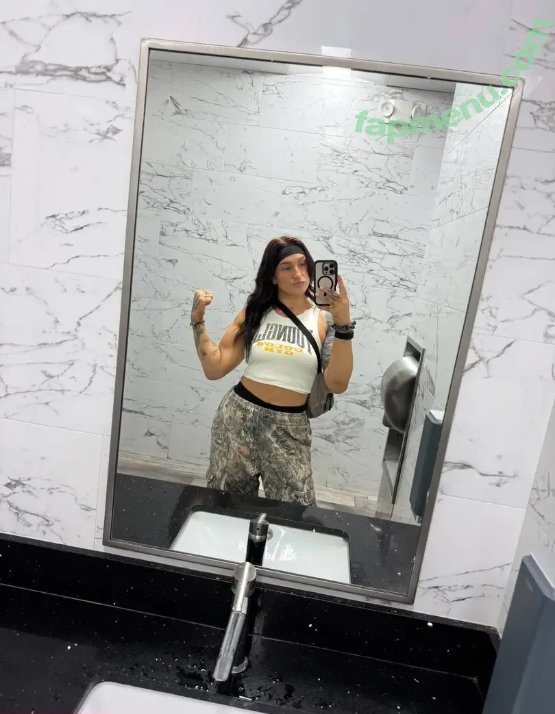 Kris Statlander nude photo #0524 (callmekrisstat)