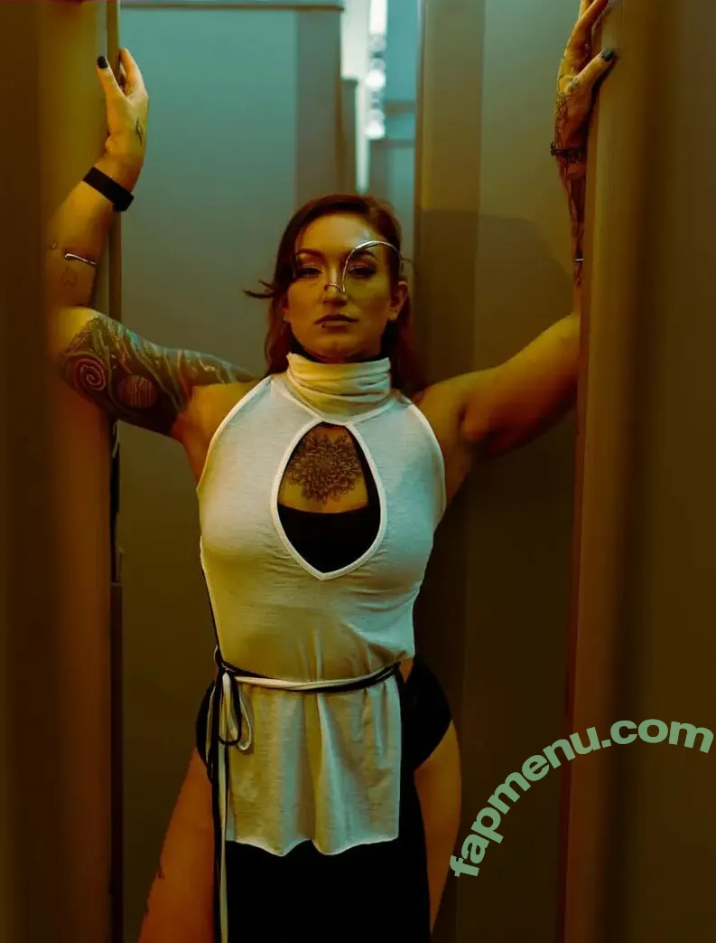 Kris Statlander nude photo #0573 (callmekrisstat)