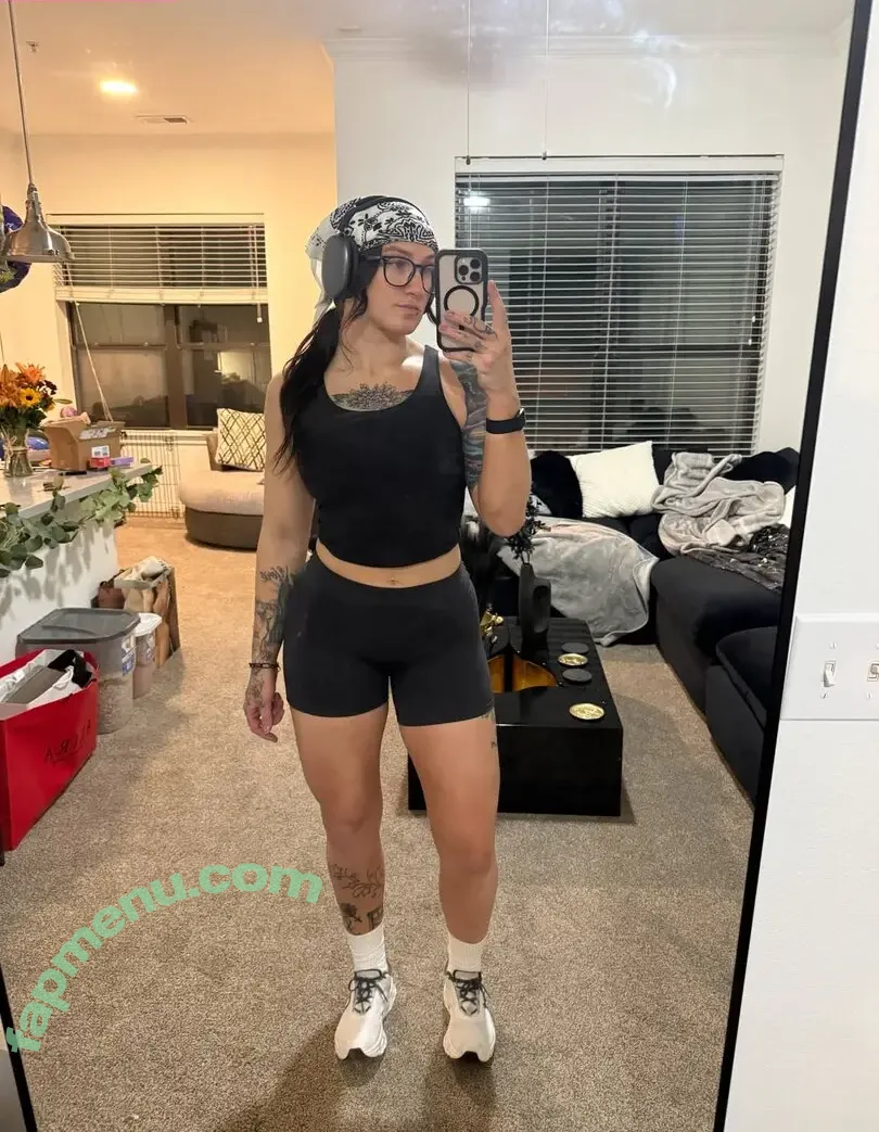 Kris Statlander nude photo #0577 (callmekrisstat)