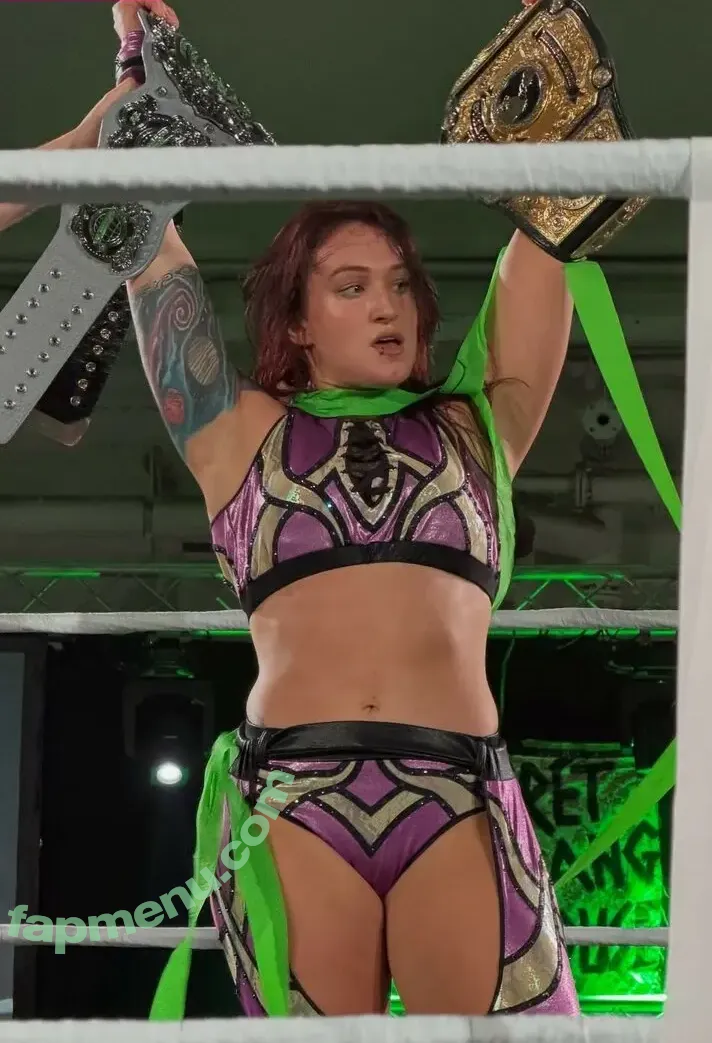 Kris Statlander nude photo #0621 (callmekrisstat)