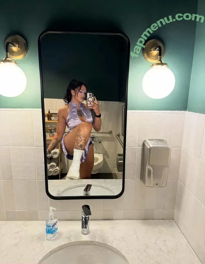 Kris Statlander nude photo #0644 (callmekrisstat)