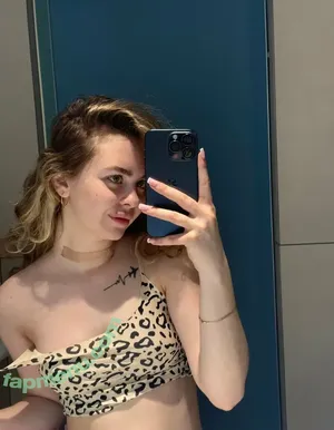 kris_teena / kristeena.marie nude photo #0001