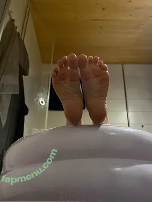 krisfeet7 / itchy.feet7 nude photo #0001