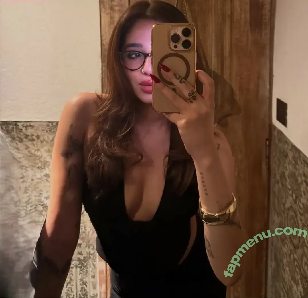 Krishangi Borah nude photo #0011 (krishangi_borah)