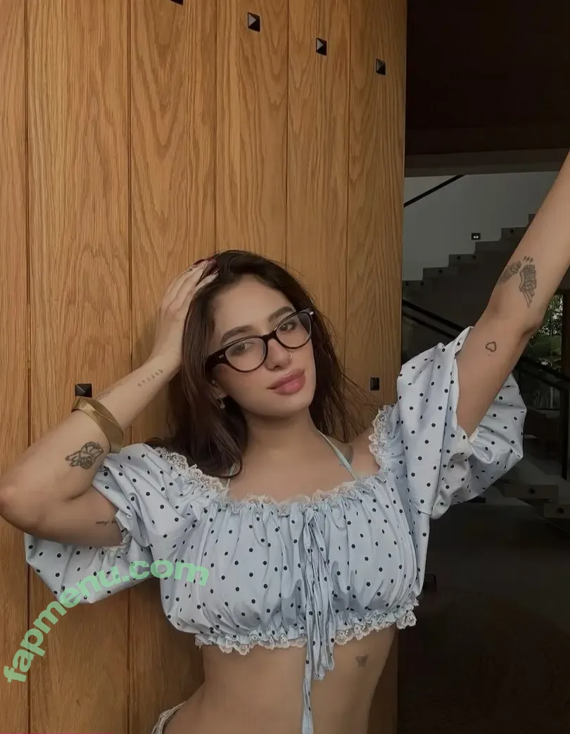 Krishangi Borah nude photo #0120 (krishangi_borah)