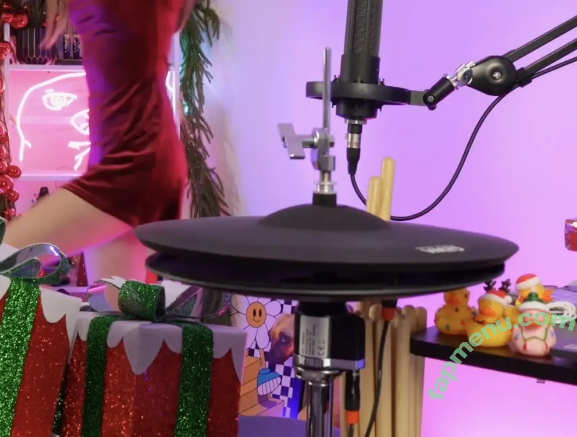 Kriss Drummer nude photo #0066 (19987442 / kriss_drummer)