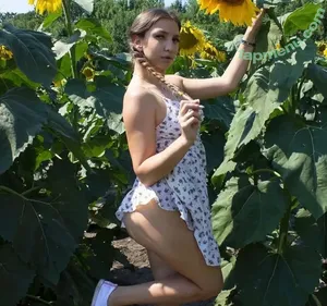 Kriss Kiss / KrissKiss111 / kriss_kiss / krisskissreal nude photo #0431