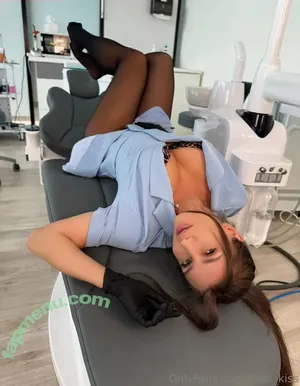 Kriss Kiss / KrissKiss111 / kriss_kiss / krisskissreal nude photo #0828