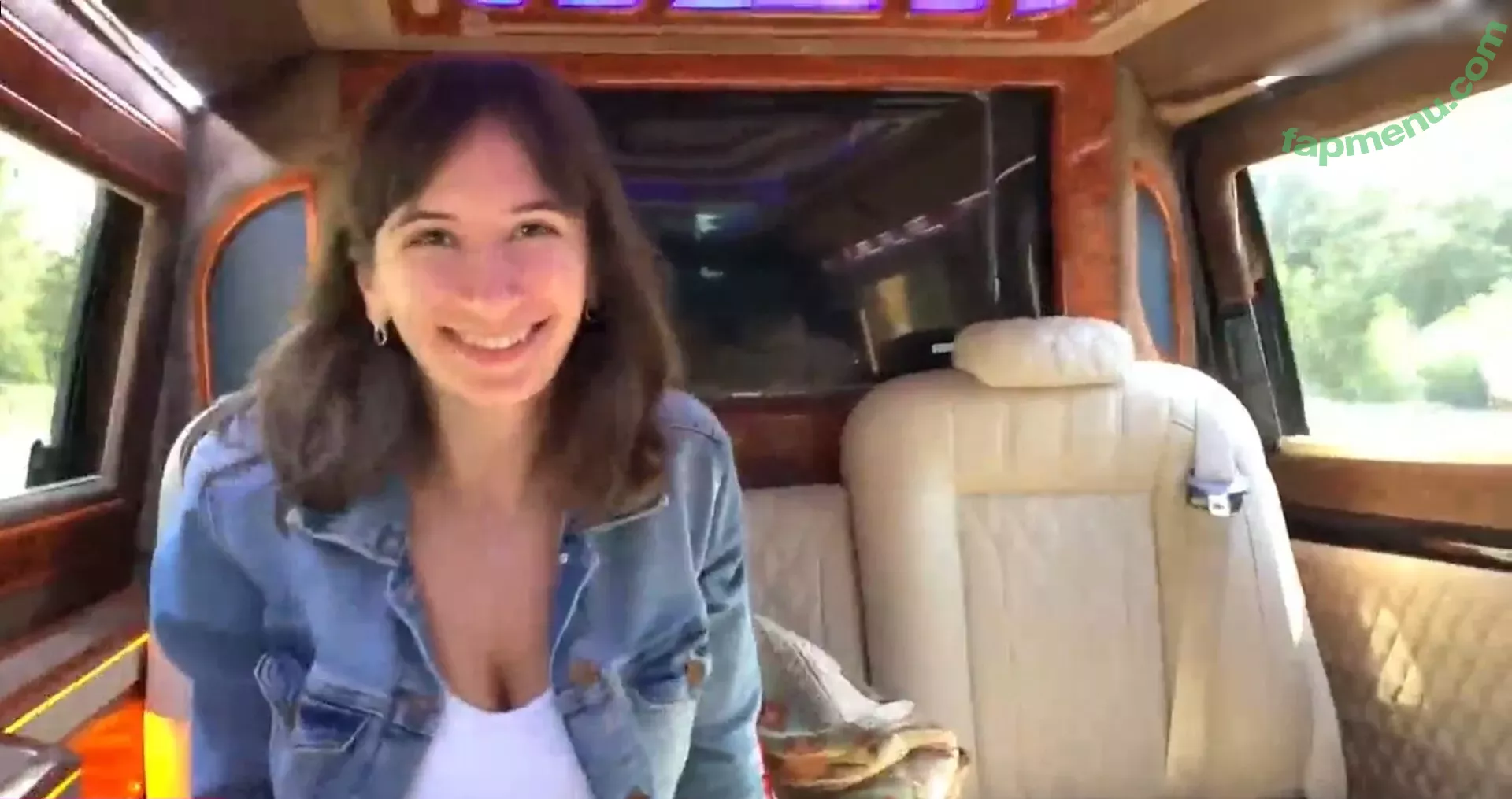 Kriss Kiss nude photo #0325 (KrissKiss111 / kriss_kiss / krisskissreal)