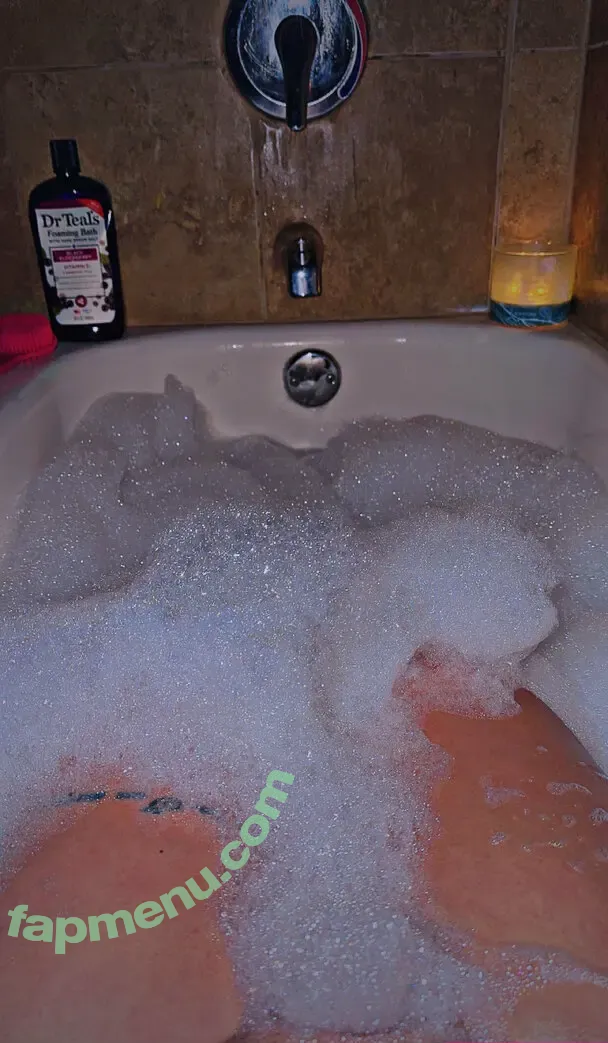 Krissykat2333 nude photo #0014 (krissy_kat)