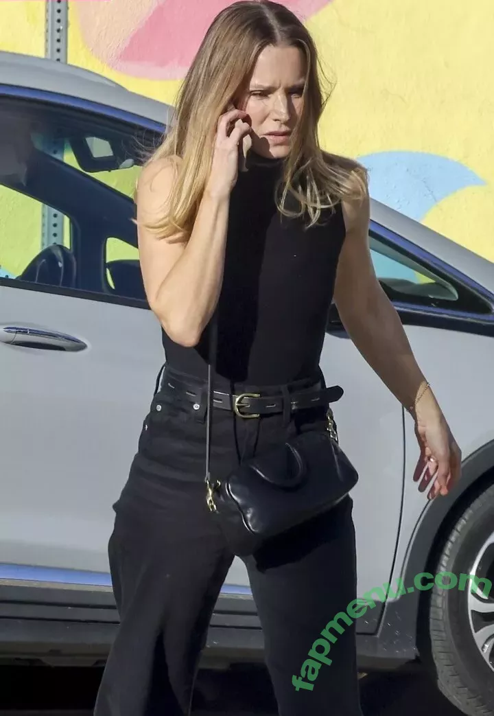 Kristen Bell nude photo #0229 (WWYTWrestling / kristenanniebell)