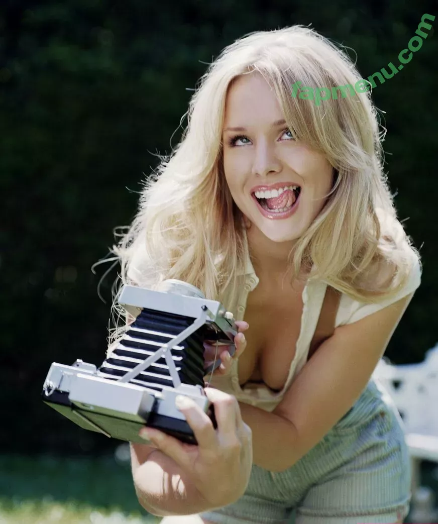 Kristen Bell nude photo #0239 (WWYTWrestling / kristenanniebell)