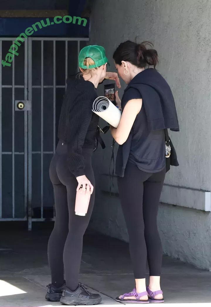 Kristen Bell nude photo #0300 (WWYTWrestling / kristenanniebell)