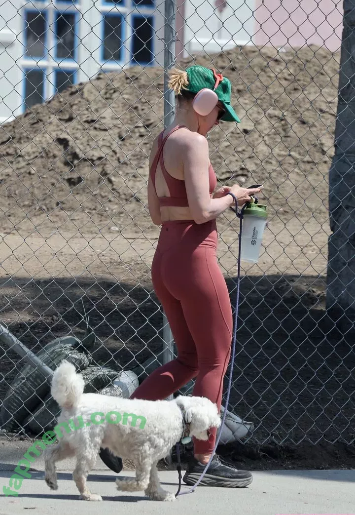 Kristen Bell nude photo #0307 (WWYTWrestling / kristenanniebell)